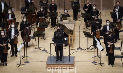 [이데일리] [문화대상 이 작품]어제의 슬픔 뒤로…펜데믹 시대, 희망의 선율