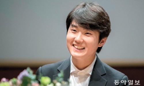 [동아일보] 조성진 ‘세계에서 가장 인기있는 피아니스트’