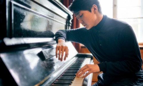 [헤럴드경제] 조성진, 쇼팽과 함께 돌아온다…4개 도시 리사이틀