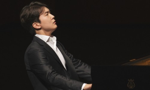 [매일신문] [리뷰] 조성진 피아노 리사이틀…야냐체크·라벨·쇼팽 곡 연주