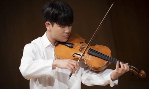 [연합뉴스] 비올리스트 신경식, 프라하 봄 음악 콩쿠르 2위·특별상