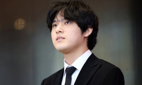 [중앙일보] 임윤찬 '다른 음' 쳤는데…"시간 순삭" 청중은 난리난 이유