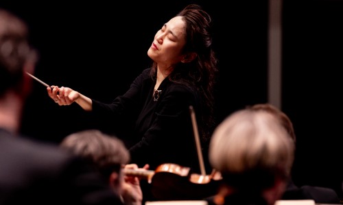 [헤럴드경제] 지휘자 장한나, 예술의전당 사장 임명…음악인 출신 첫 여성 사장